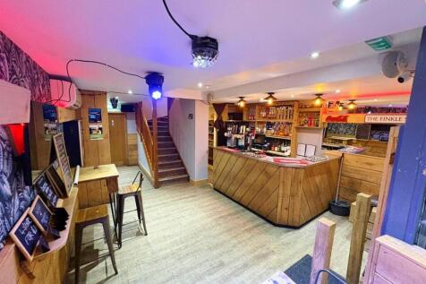 Commercial Property to rent Image 3