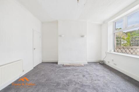 Raleigh Street, Padiham, BB12 photo 4