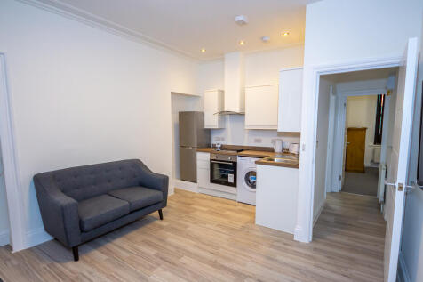 54 North Road East, Flat 4 photo 3