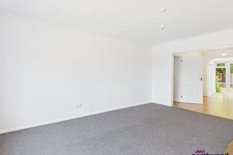 Downsview Way, Hailsham, BN27 photo 3