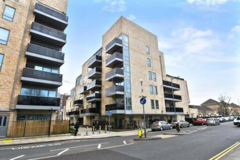 2 Bedroom 2 Bathroom Flat for Rent