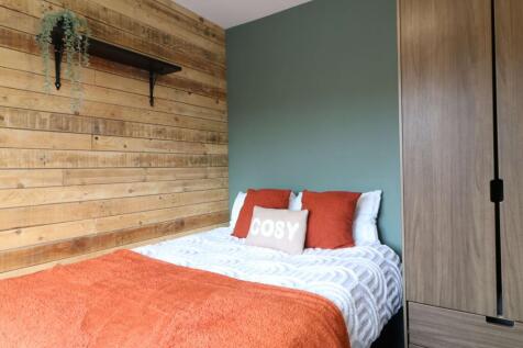 60 Haydon Room 4 1.JPG