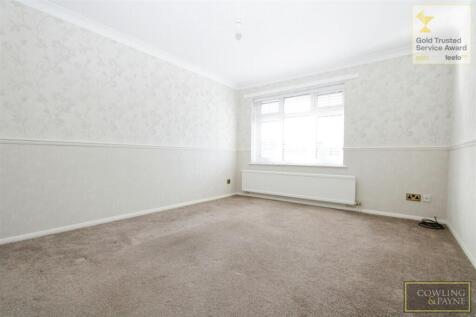 Lenham Way, Pitsea, Basildon photo 4