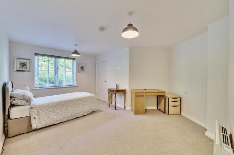 St Nicolas Lodge, Kings Norton, Birmingham photo 4