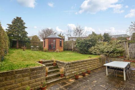 12 Gorse Road 42.jpg