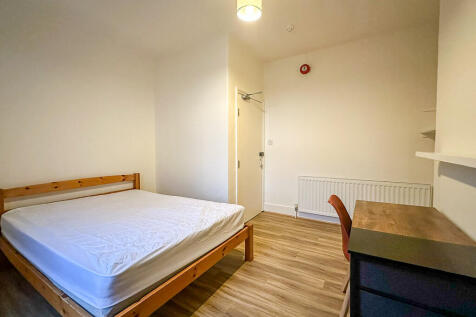 Room 7 (5)