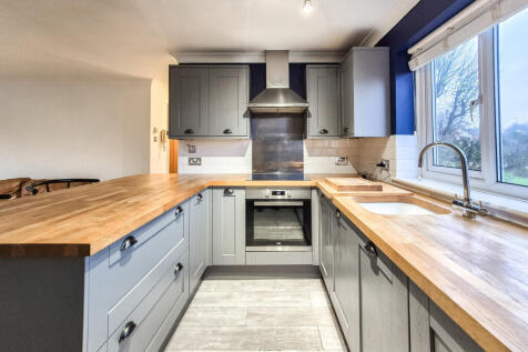 Leat Close, Sawbridgeworth, Hertfordshire, CM21 photo 4