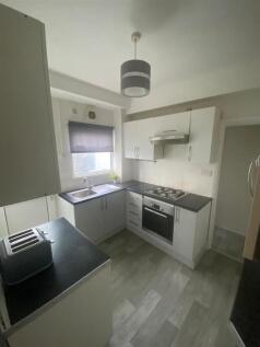 Kitchen 3 .jpeg