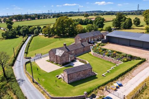 Ivy House Farm Rear Aerial .jpg