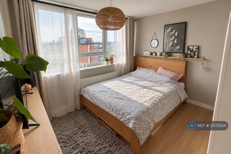 Stoford Close, London, SW19 photo 4