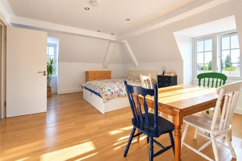 Bedroom/Living