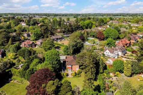 WHISTLER HOUSE DRONE  (5).jpg