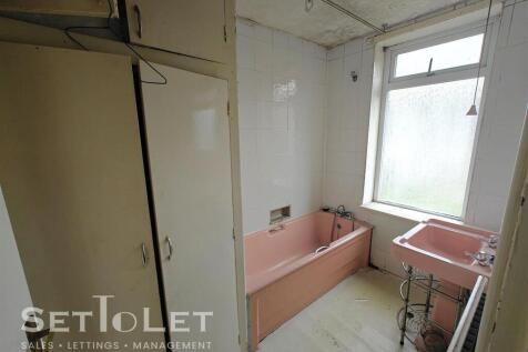 WhatsApp Image 2025-04-18 at 12.56.06 (4).jpeg