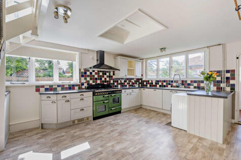 8659306-interior1...