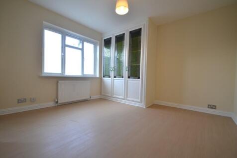 Long lane bedroom...