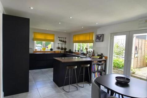 Beams Ends kitchen breakfast room