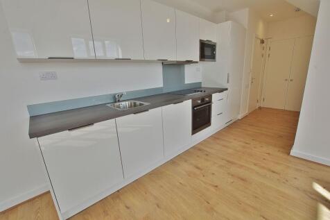 Rembrandt House, Watford, WD18 photo 4