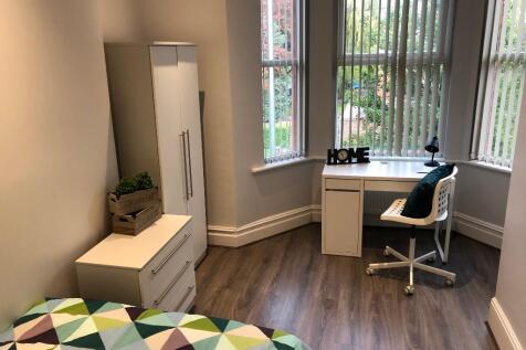 *STUDENT ONLY* Conyngham Road - £180 per person per week - All Inclusive Bills! photo 5