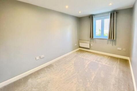 Essex House, Darwin close York photo 3