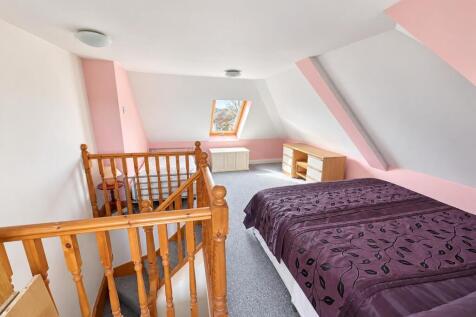 Loft-Room-2-edited.jpg