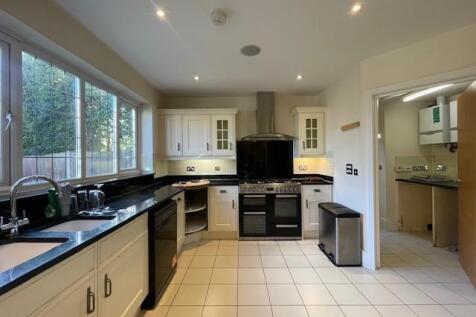 Augustus Close, Stanmore, HA7 photo 4