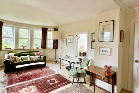 Kirkmulloch, 1 Wayside, Dalry - Williamson and Hen