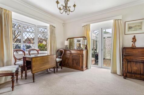 5 Parklands Ave New-018.JPG