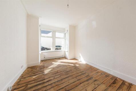 Dawlish Road, E10
