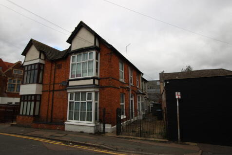 Studio house on Carrington Street, Kettering, North Northamptonshire, £600/mo