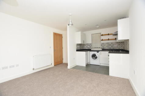 BLUEBELL COURT photo 3