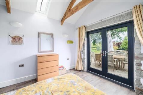 Stonie Broke Barn Bedroom