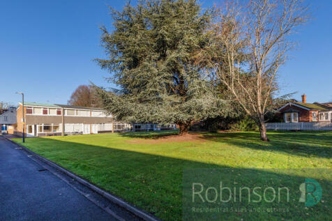 18 Lynton Green-1