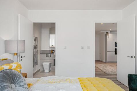 2 bed, 2 bath Flat in birmingham - Photo 5