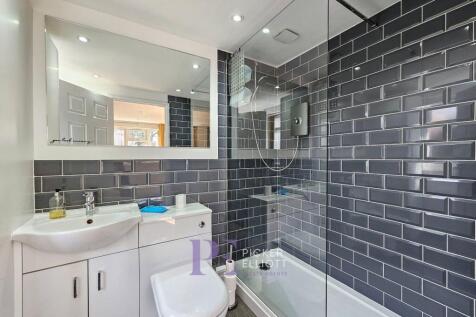 Shower room ( annexe)