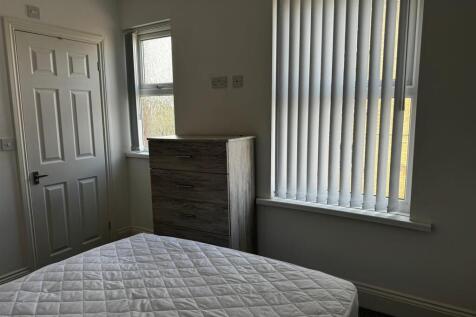 Shared Accommodation, Holderness Road, Hull photo 3