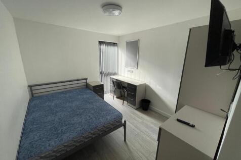 Flat 3 , Trinity Square, 11 Ensuite bedrooms, CV32 5GY photo 3