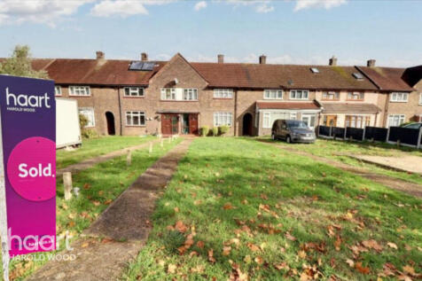 Romford, RM3 - property photo