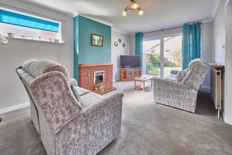 Lounge to rear
