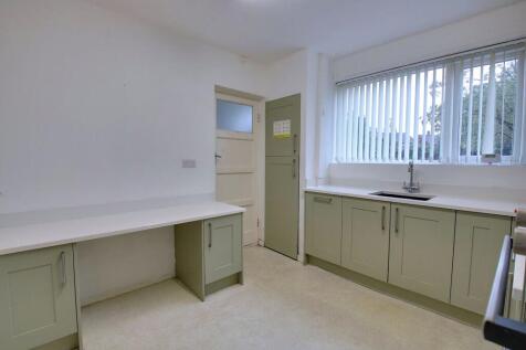 Delamere Avenue, Swinton, M27 photo 5
