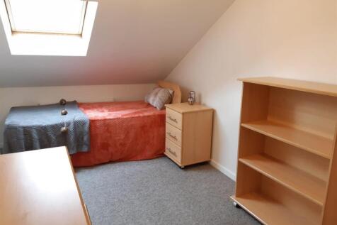 FLat 4, Room 5 (1).jpg