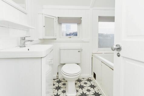 9 Bathroom