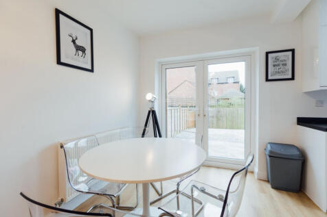 5-bed house on Goods Yard Close, Loughborough, £2,600/mo