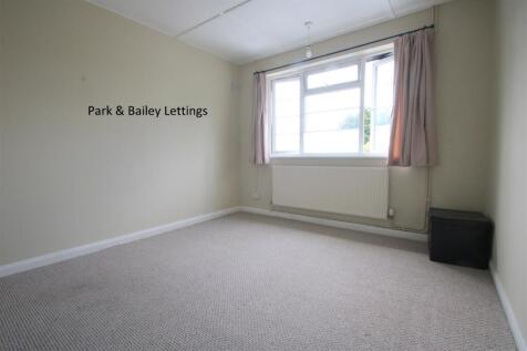 2 bedroom First Floor Maisonette in South Croydon photo 5