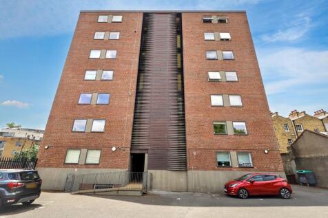 Flat 6, Charles Allen House, 22 Amwell Street, Clerkenwell, London EC1R 1XU