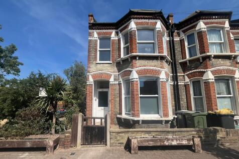 36b Kildoran Road, Brixton London, SW2 5JX
