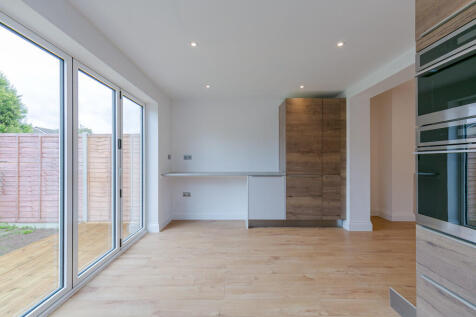 Beckingham Road, Guildford photo 4