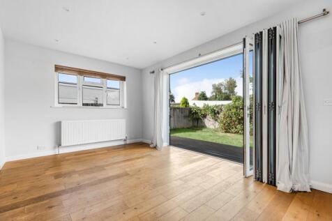 4 bedroom house to rent in Long Walk, New Malden KT3 photo 4