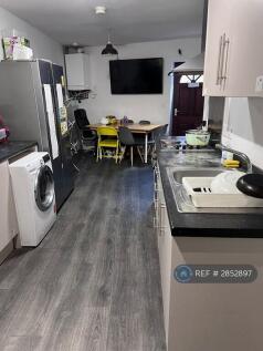 Wrigley Head, Failsworth, Manchester, M35 photo 5
