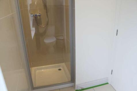 One-Bedroom Apartment in Rear of Rhymney Street, Cathays, Cardiff, CF24 4DJ photo 5