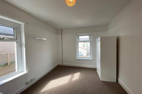 21 Lower Morel Street - rear bedroom 2.jpg